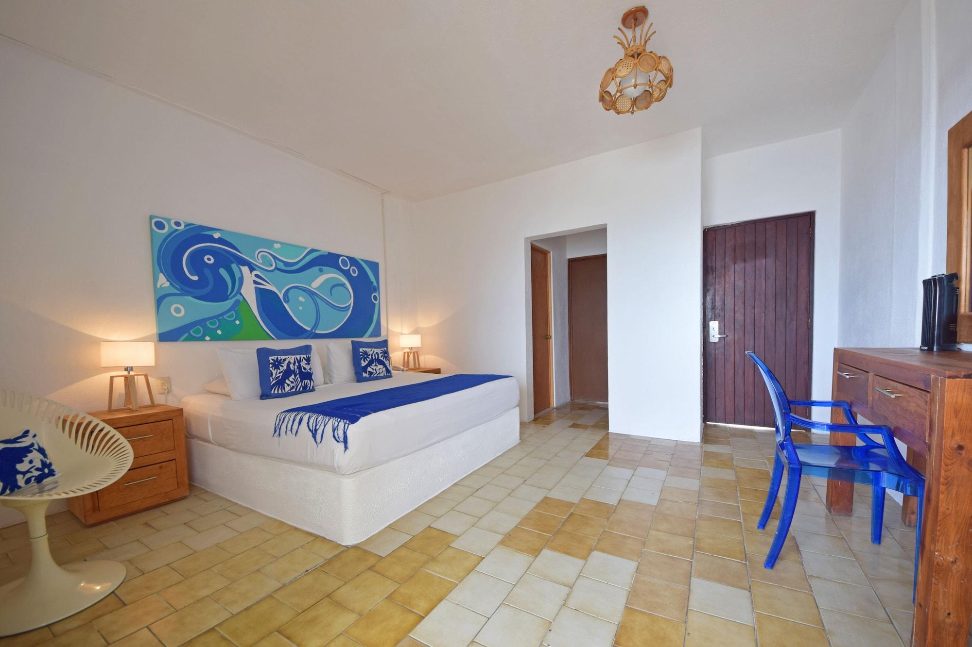 Hotel Emperador Vallarta Beachfront And