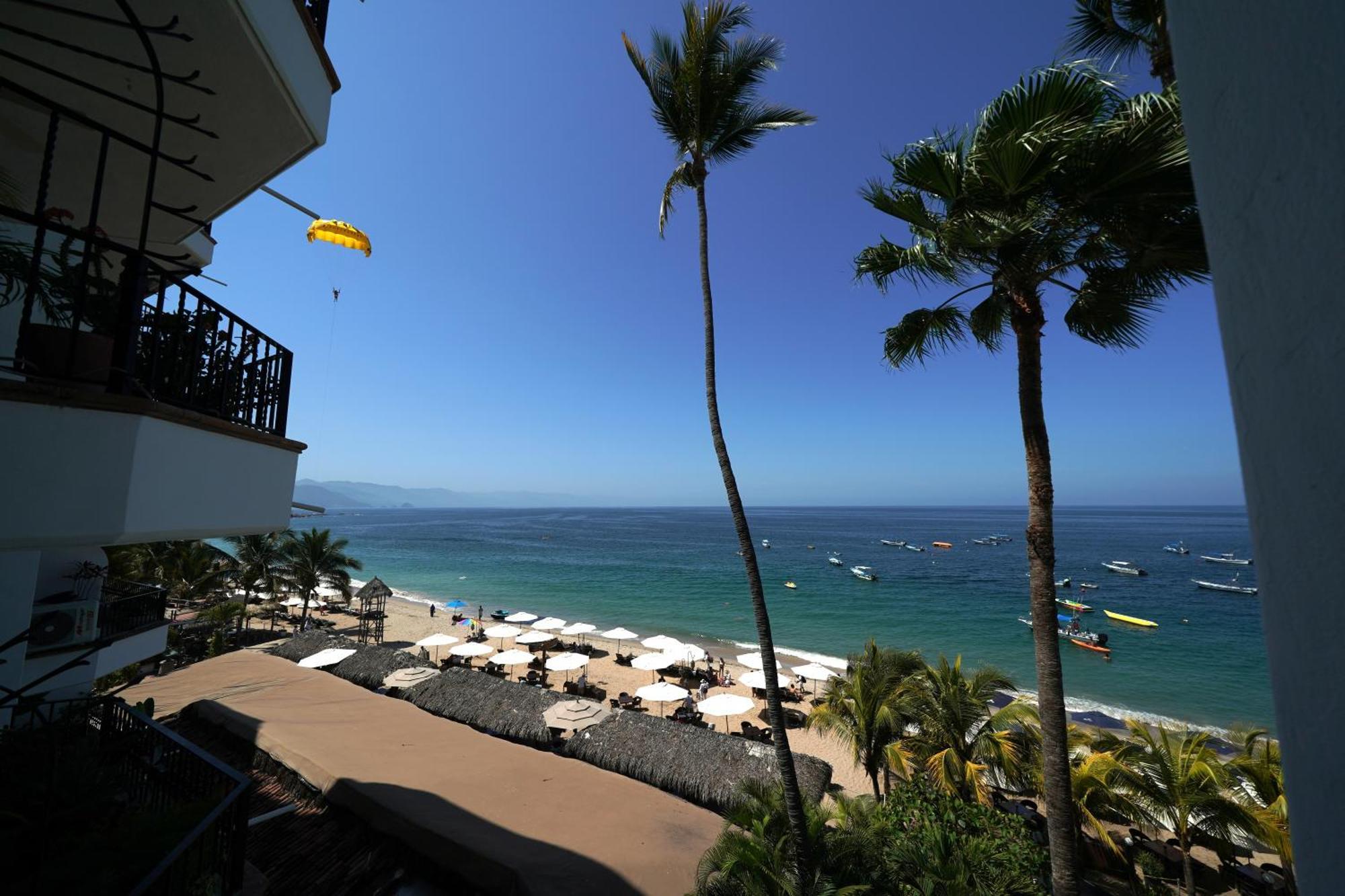 Emperador Vallarta Beachfront And Puerto Vallarta