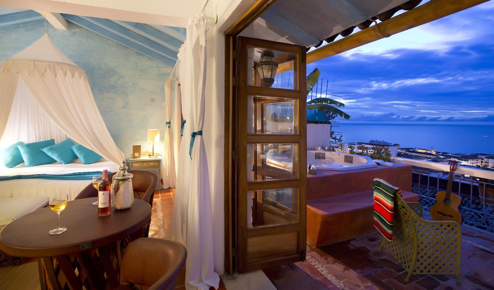 Luna Liquida Hotel