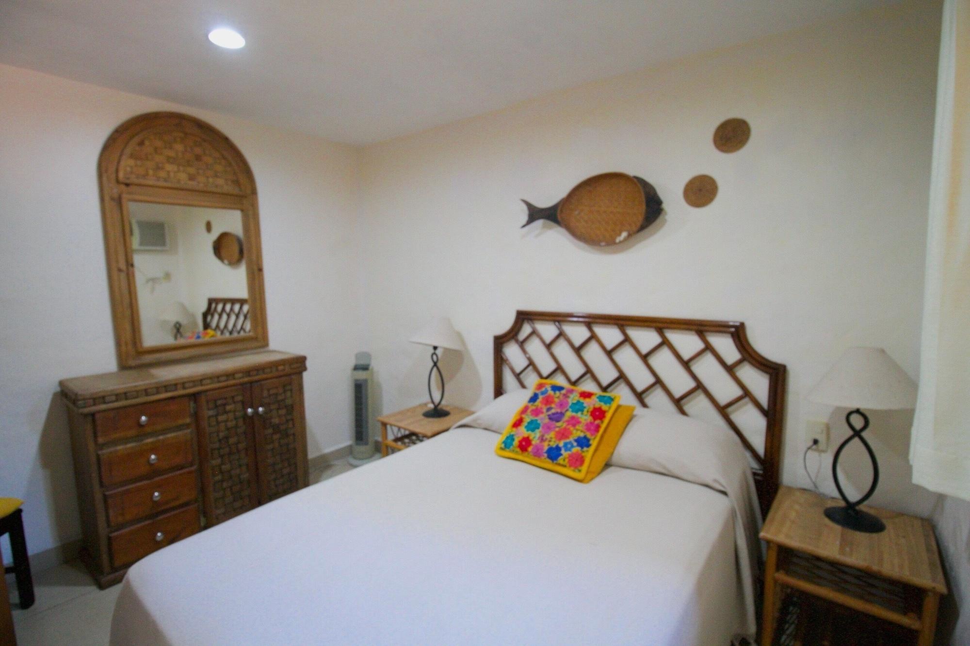 Del Sol En Tules Hotel