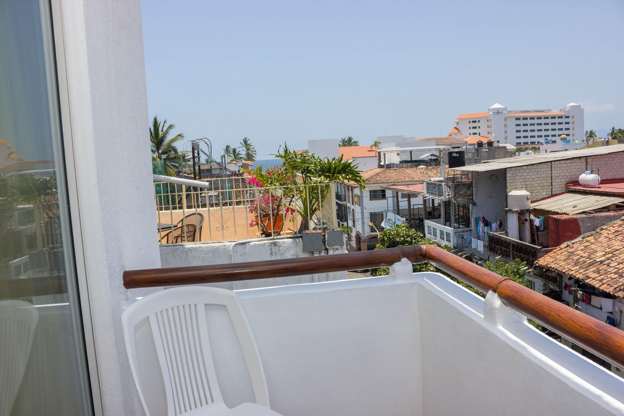 Hotel Mocali Puerto Vallarta