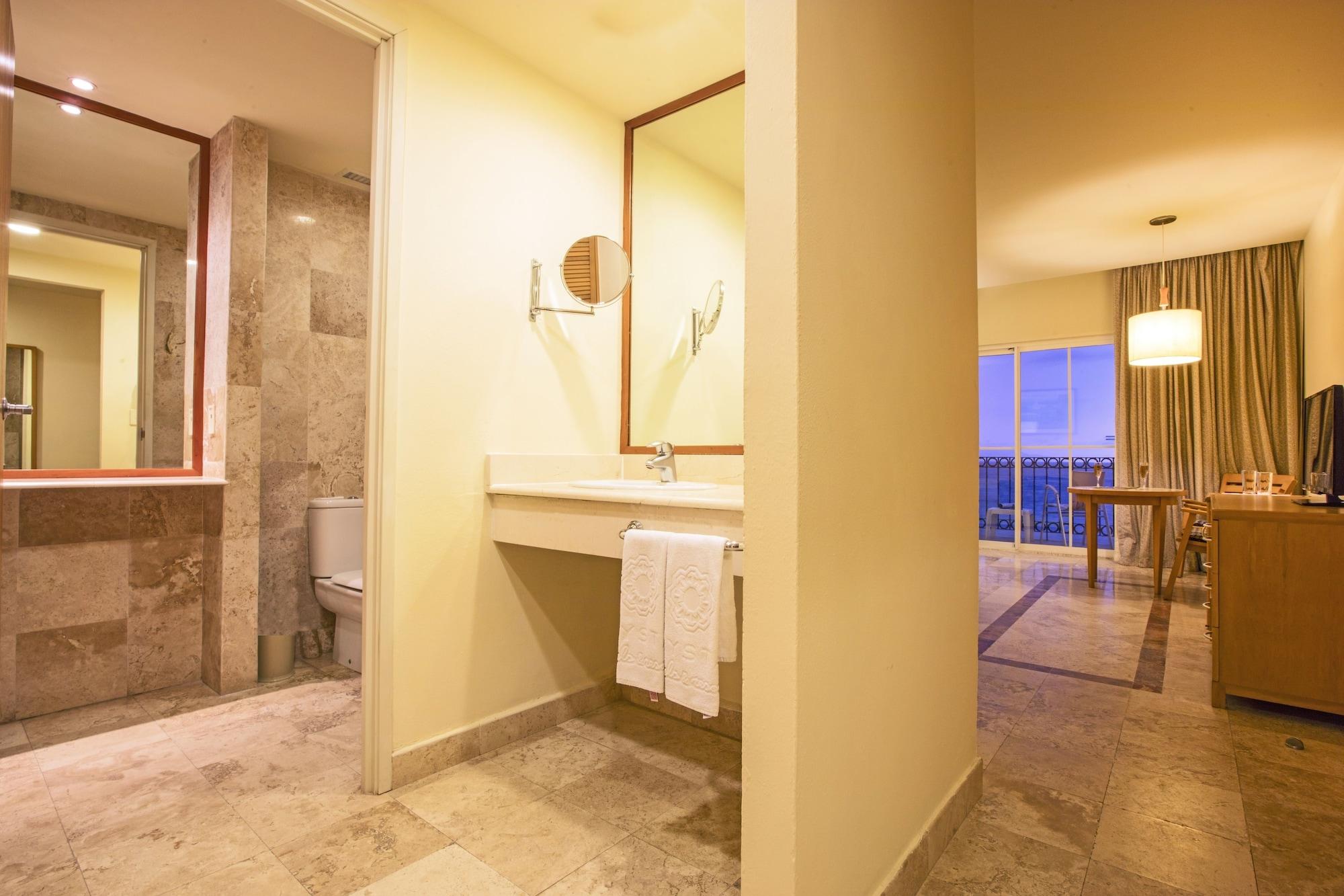 Resort Krystal Vallarta