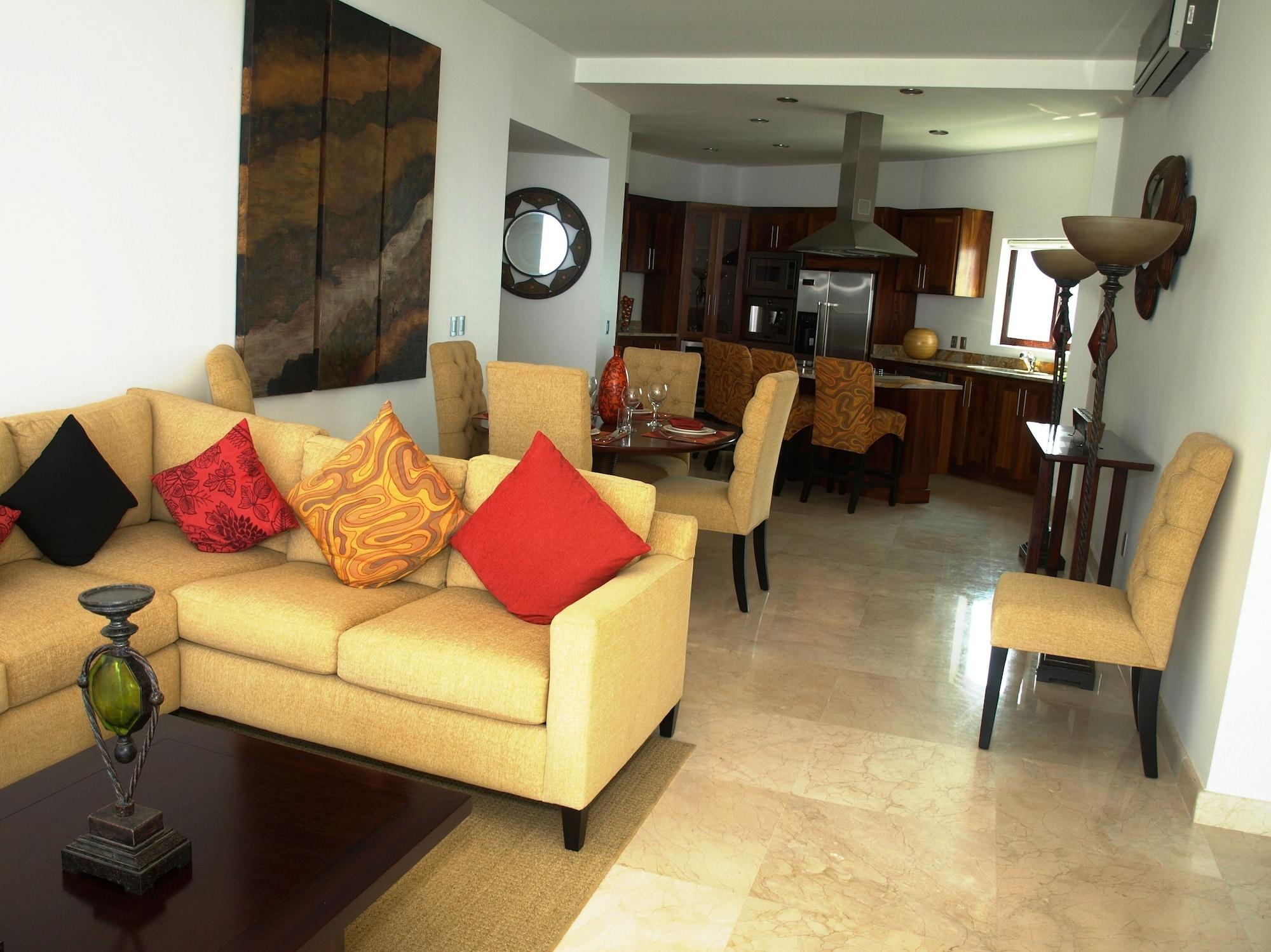 Mondavi Hotel Puerto Vallarta