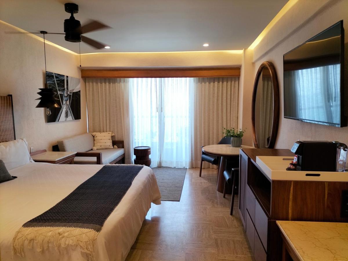 Fiesta Americana & 4* Puerto Vallarta