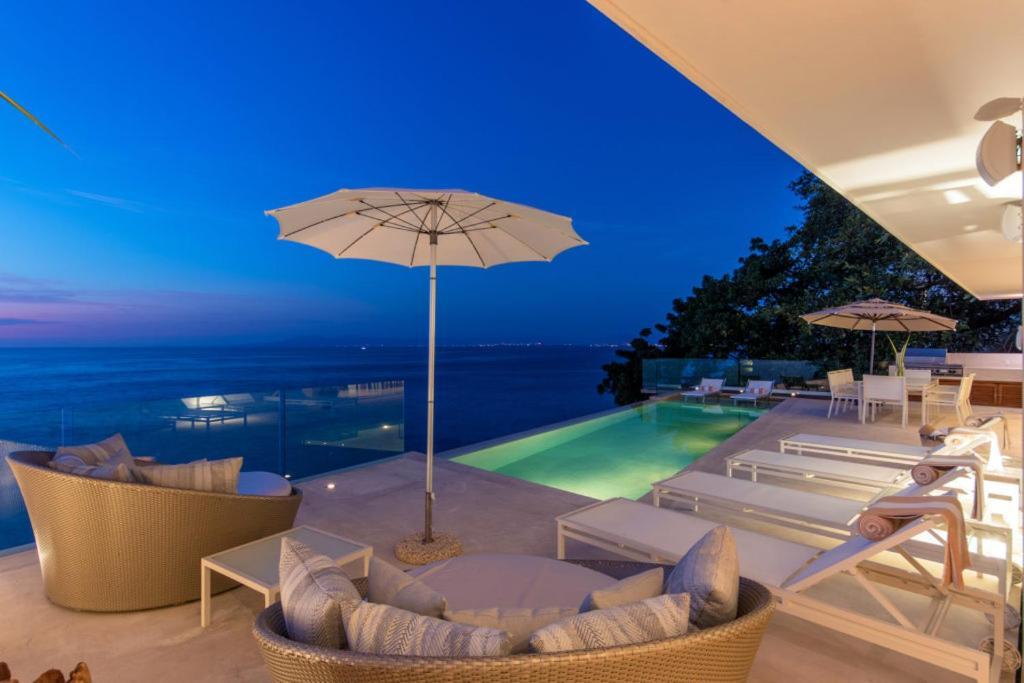 Holiday home New Oceanfront Luxury In *