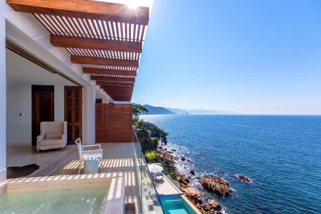 New Oceanfront Luxury In Holiday home Puerto Vallarta