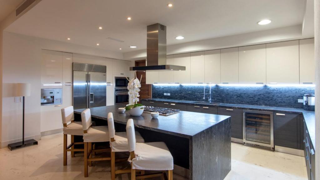 New Oceanfront Luxury In Holiday home Puerto Vallarta