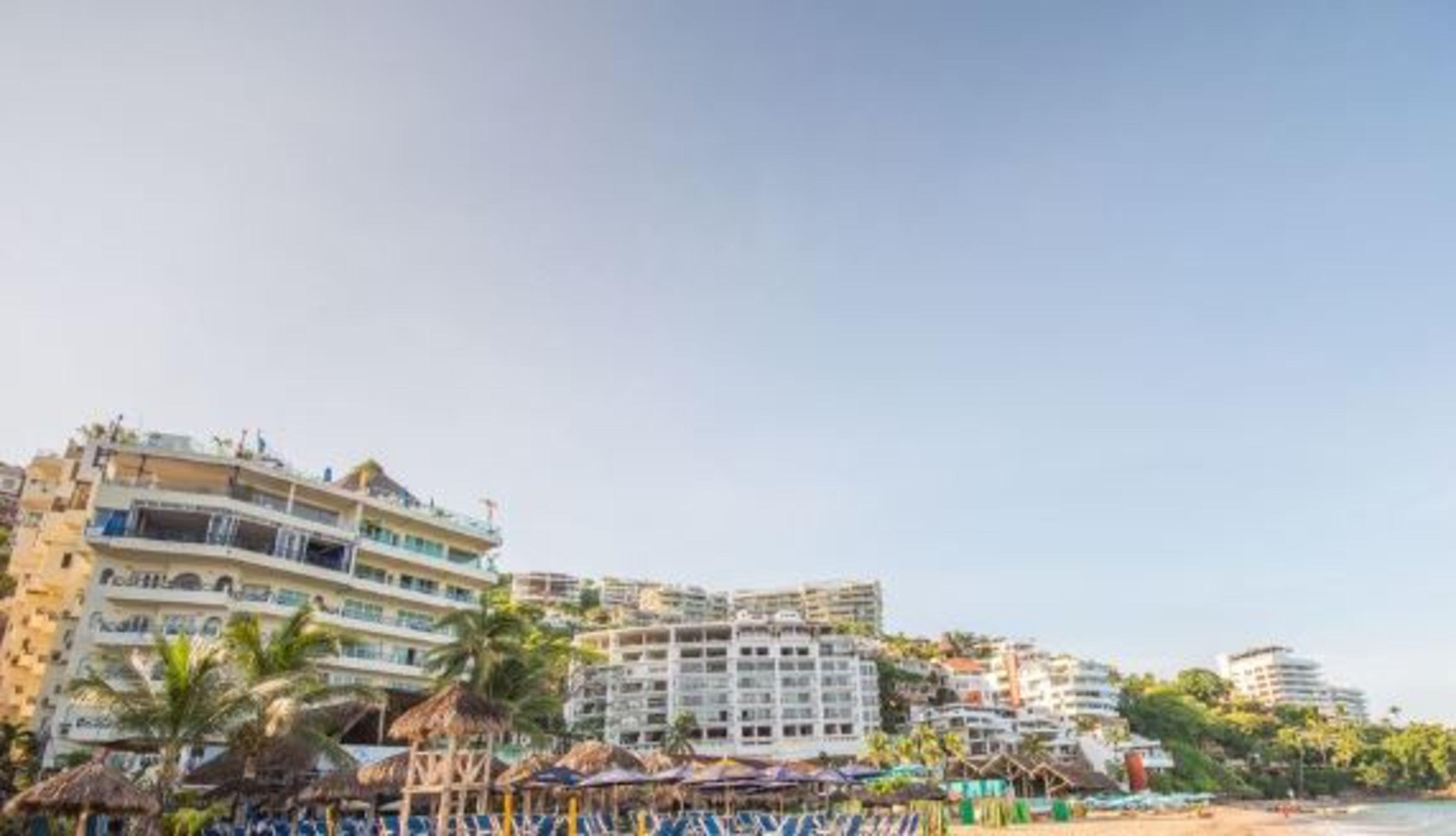 Hotel Blue Chairs Beachfront - Adults Only 3*