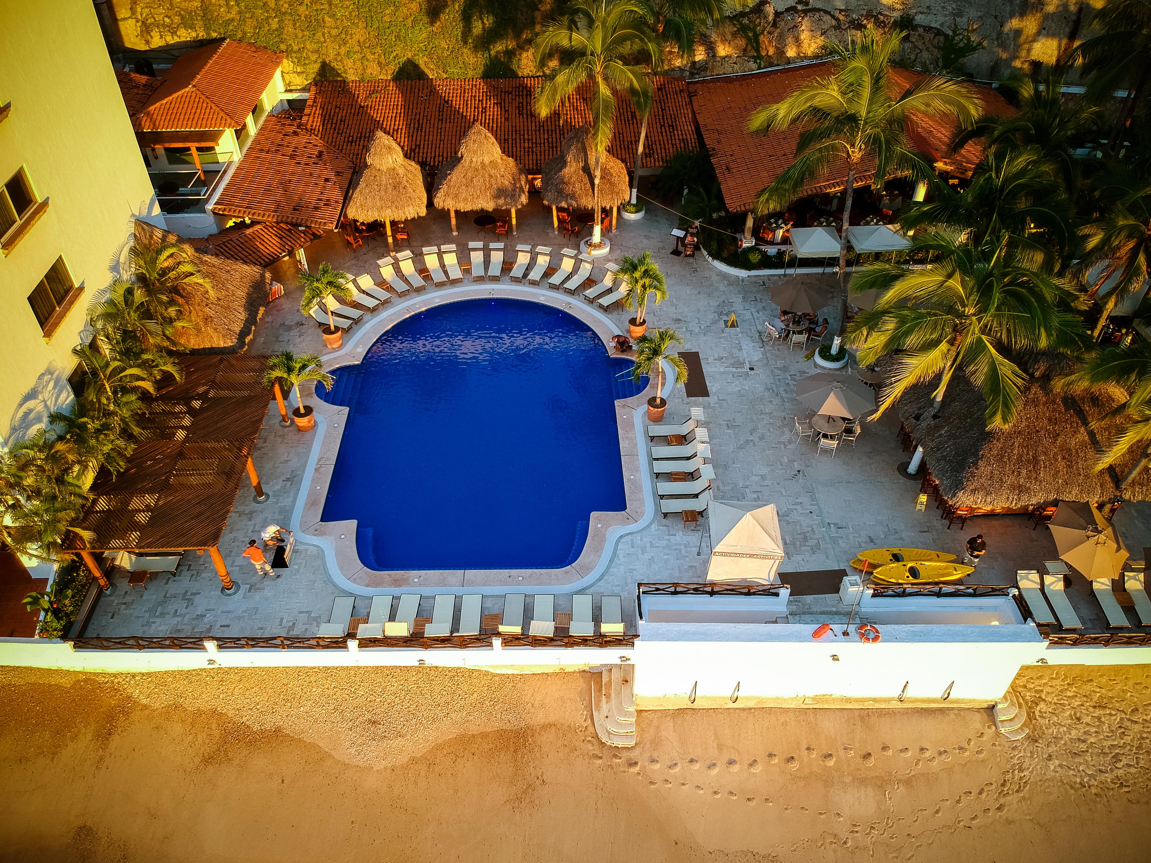 Costa Sur & 4*