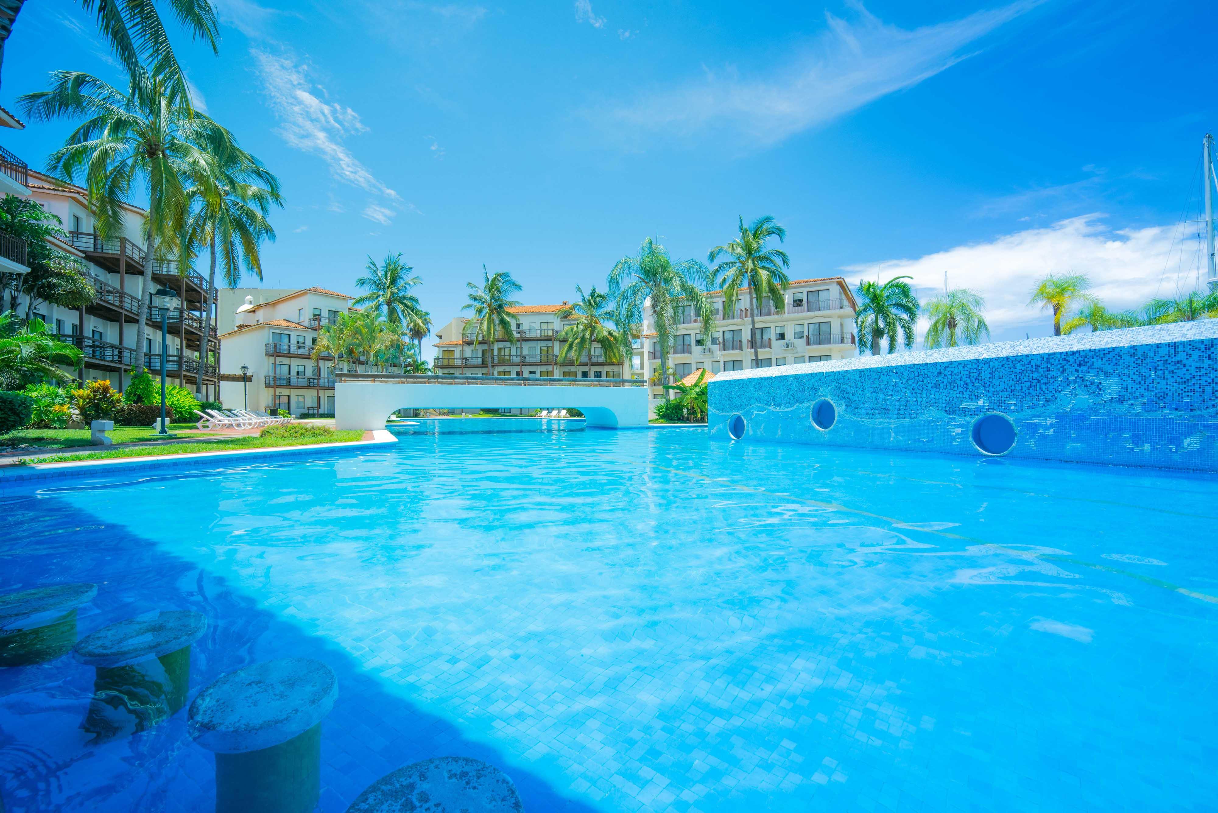 Vera Puerto Vallarta