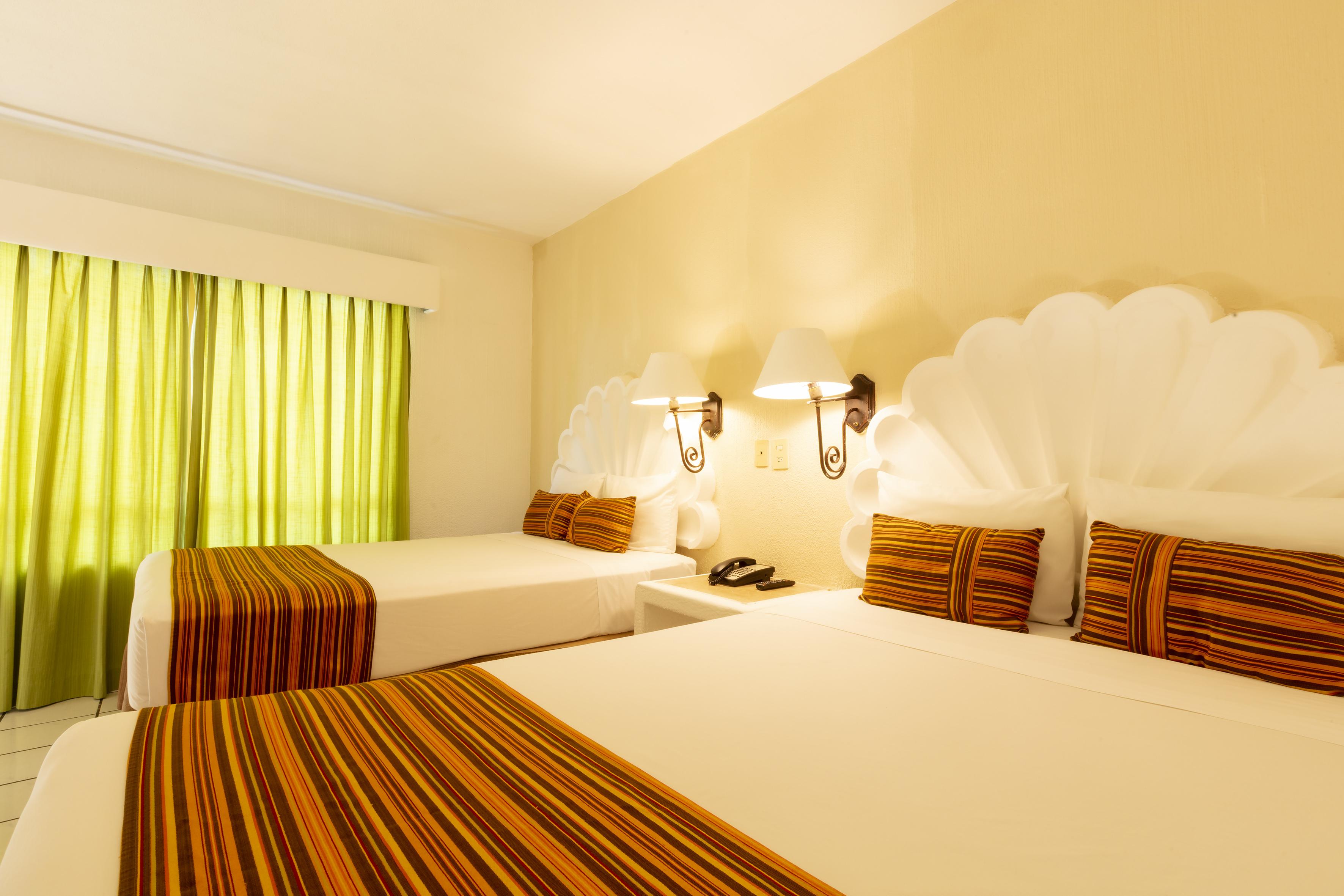 Hotel Palmas By The Sea 4*