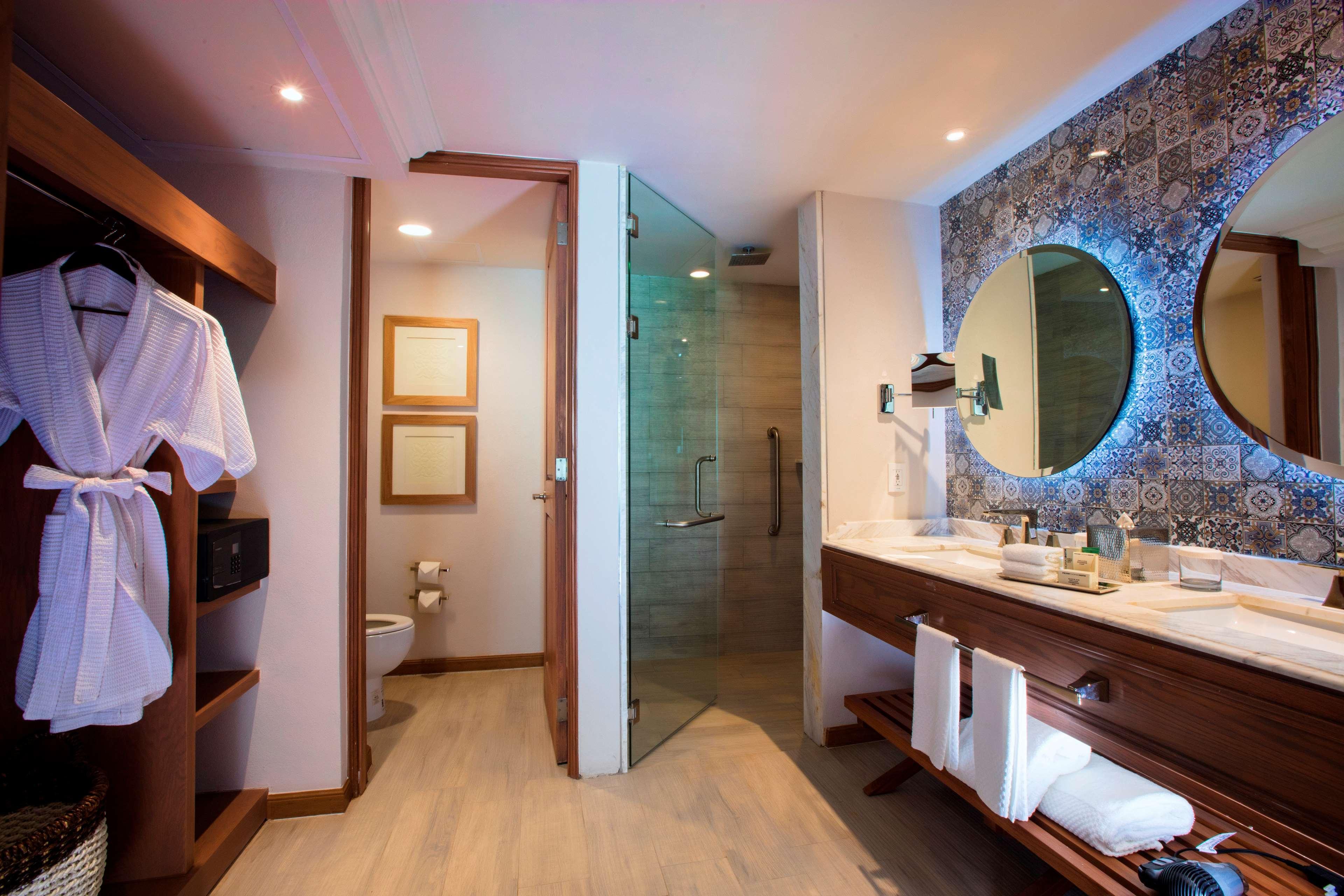 Resort The Hacienda At Krystal Grand (adults Only) 5*