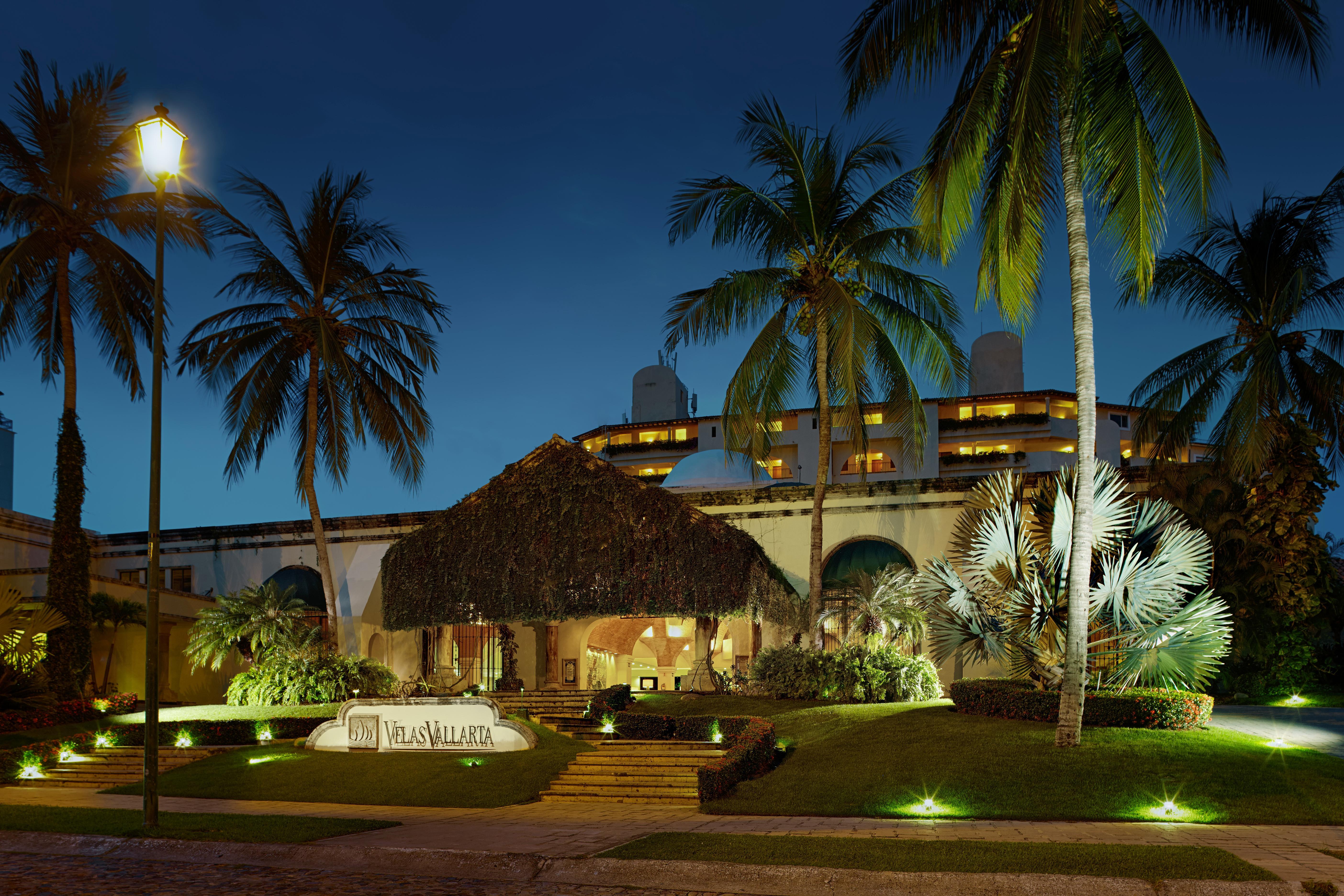 Velas Vallarta 4*