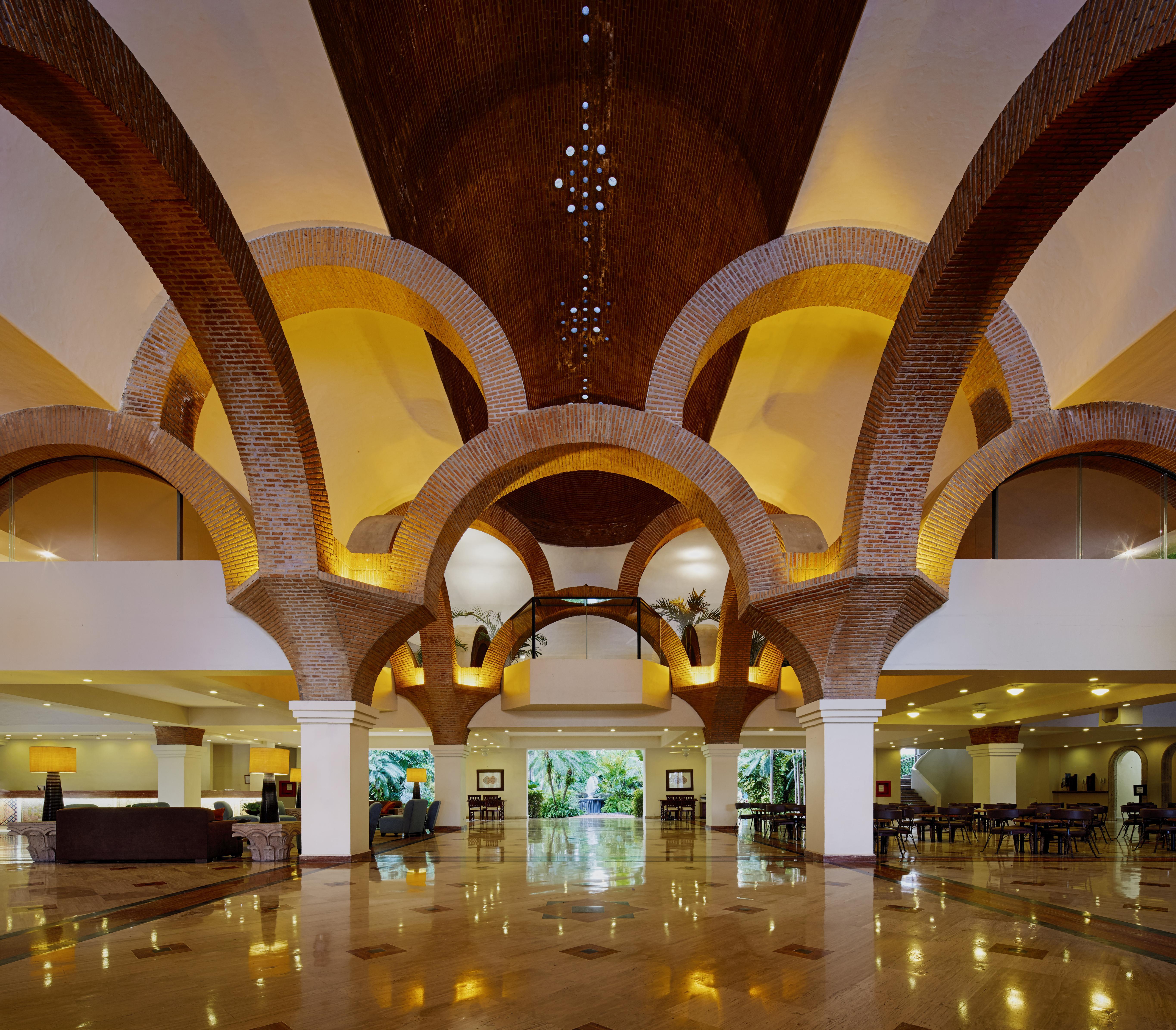 Velas Vallarta Resort 4*