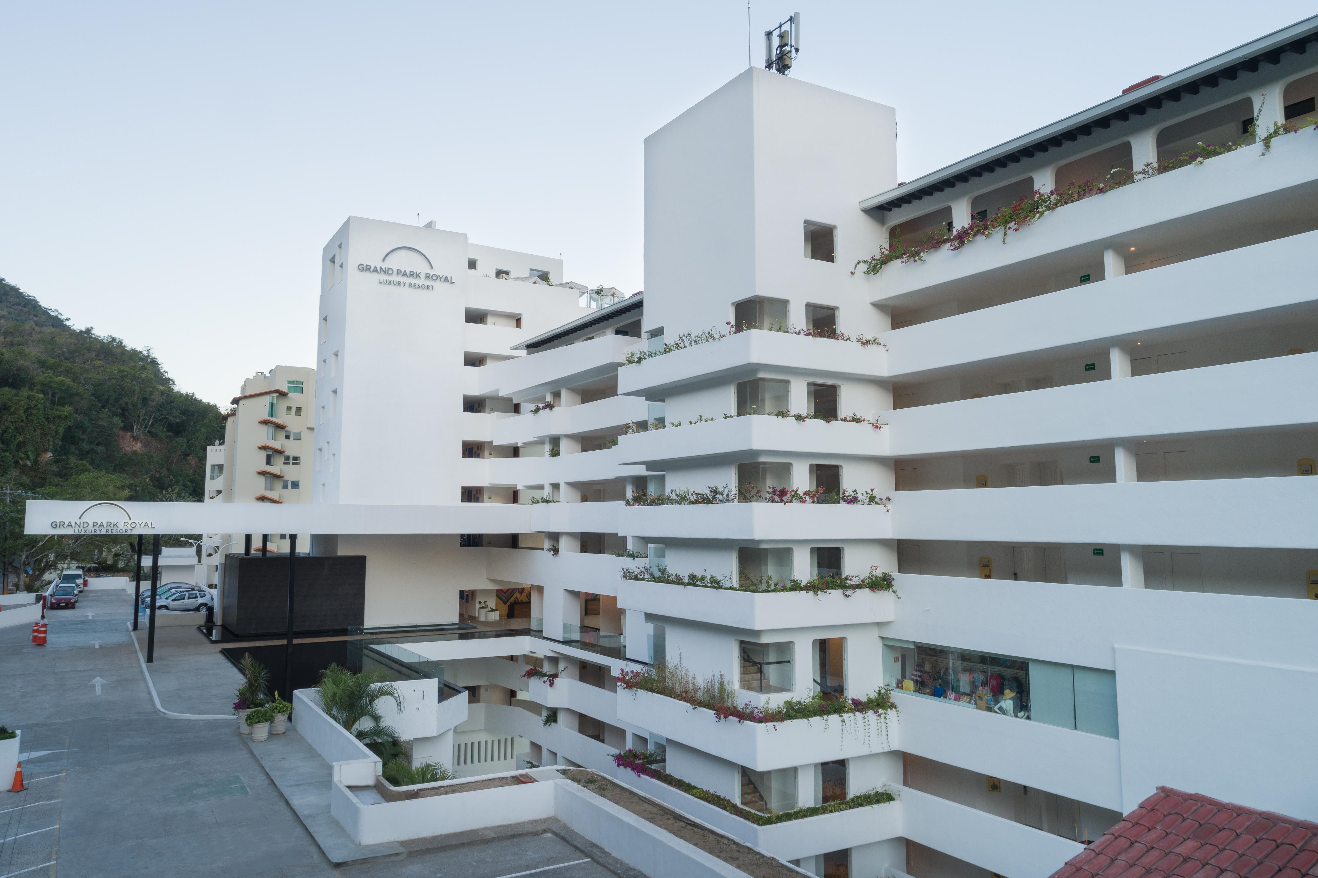 Resort Grand Park Royal Puerto Vallarta