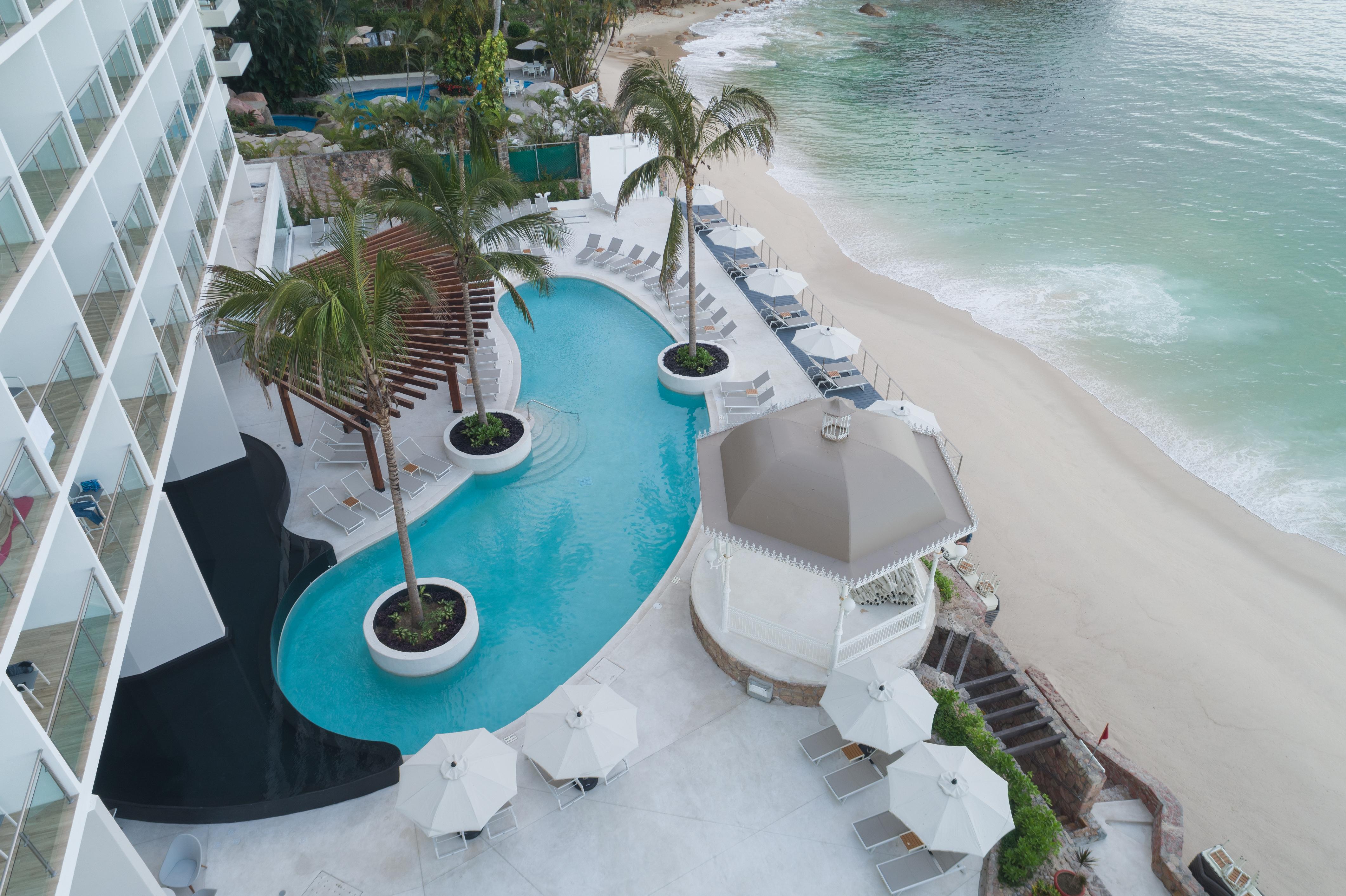 Grand Park Royal 5*