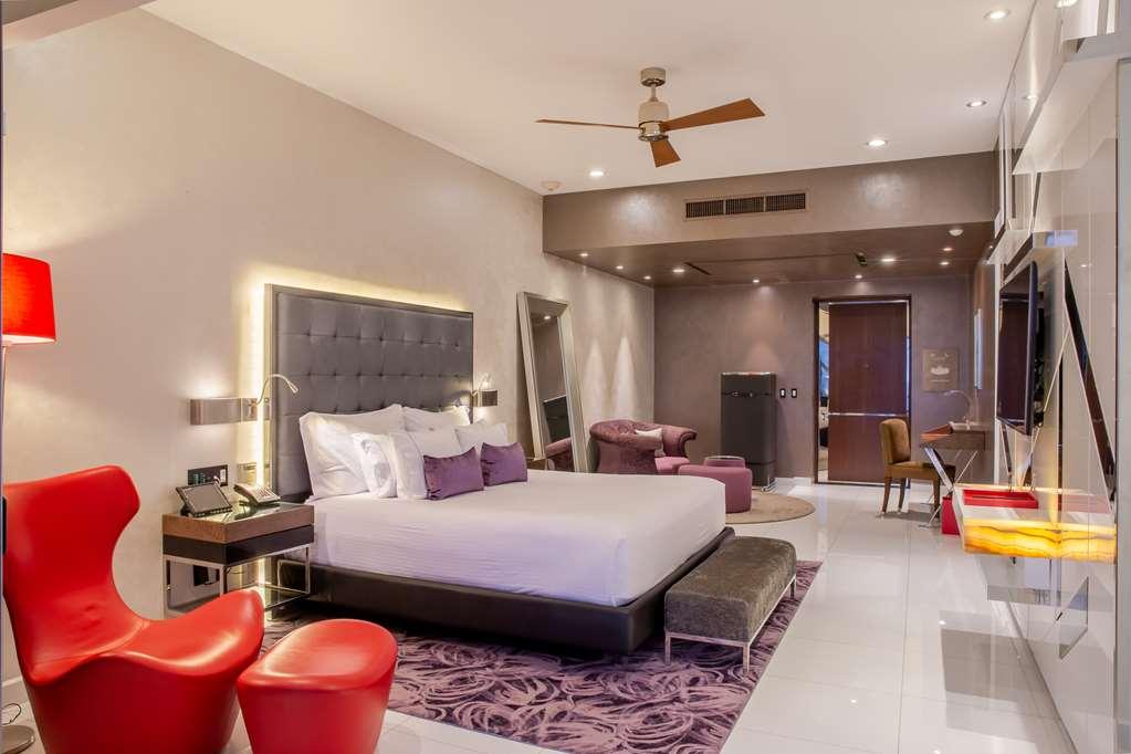 Mousai A Tafer (adults Only) 5*