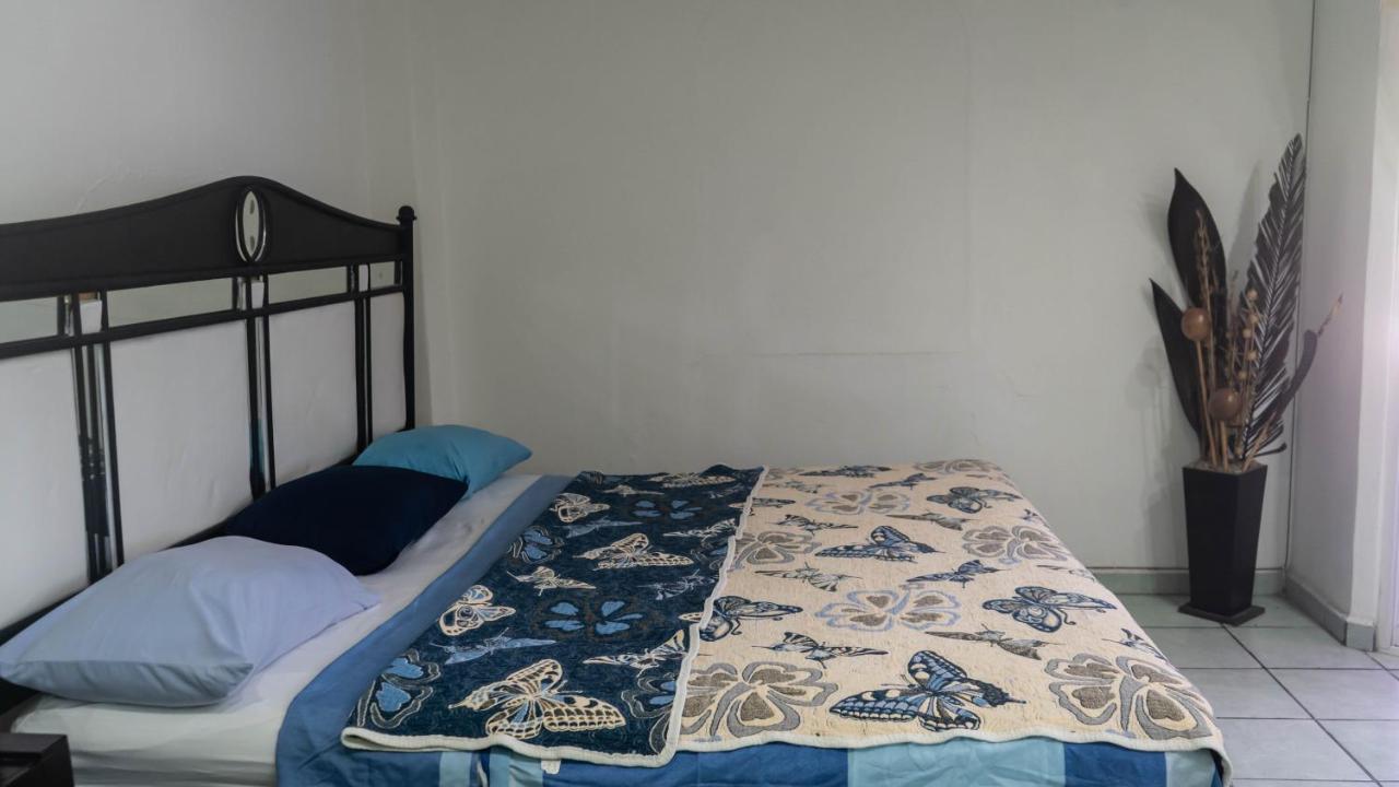 Oyo Casa Mission Hotel