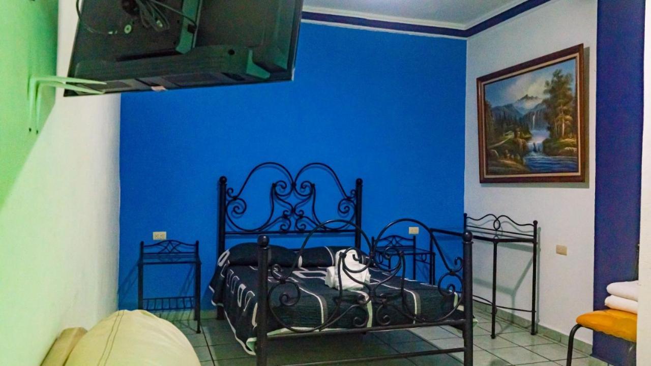 Oyo Casa Mission 3*