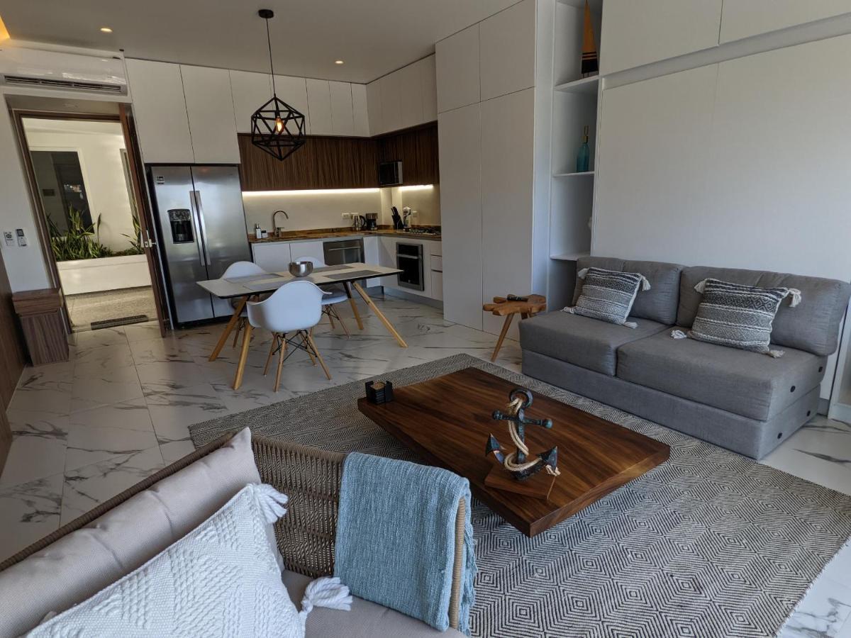 Romantic With Stunning Rooftop Pool And Jacuzzi In Pv By Alterhome Apartment