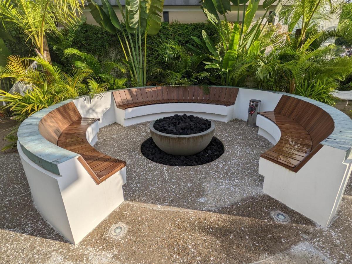 Apartment Romantic With Stunning Rooftop Pool And Jacuzzi In Pv By Alterhome Puerto Vallarta