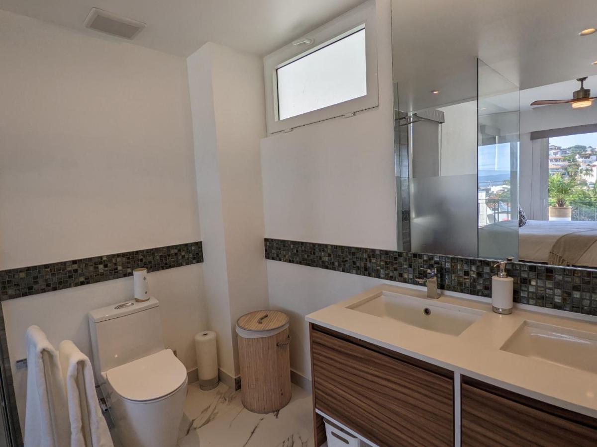 Apartment Romantic With Stunning Rooftop Pool And Jacuzzi In Pv By Alterhome