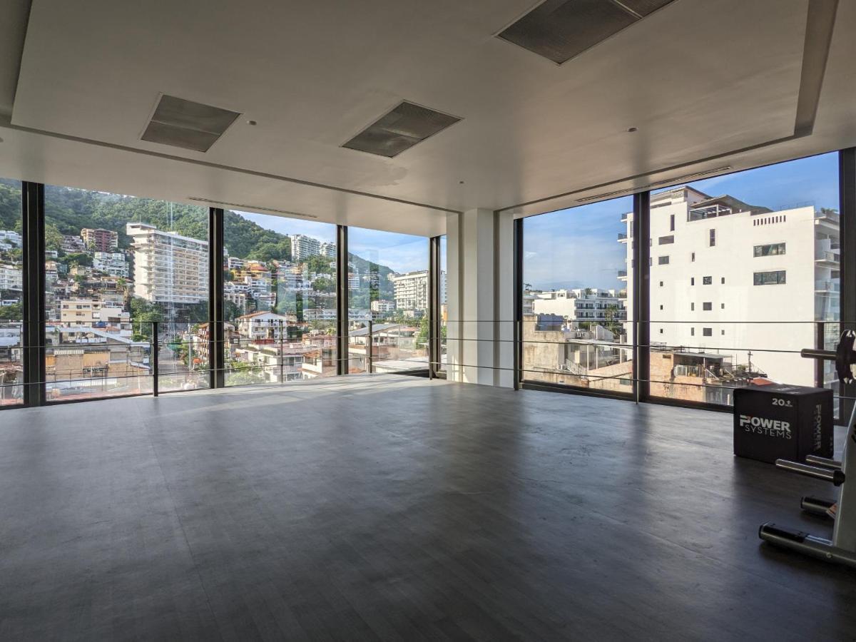 Romantic With Stunning Rooftop Pool And Jacuzzi In Pv By Alterhome *