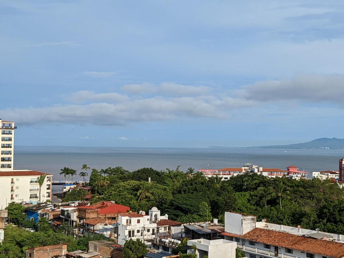 Romantic With Stunning Rooftop Pool And Jacuzzi In Pv By Alterhome Apartment *