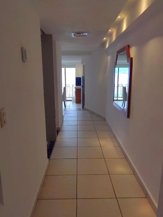 Condominio Con Vista Al Mar Piso 12 En Aparthotel Puerto Vallarta