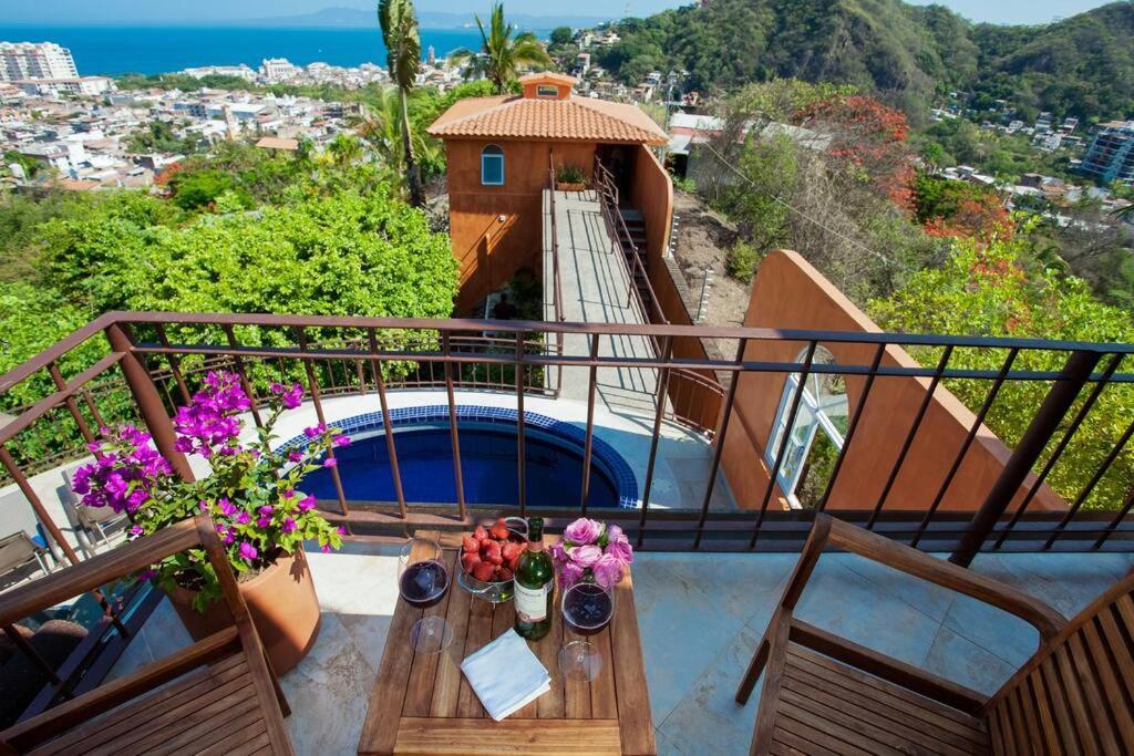 Orange Sunsets, Lush Landscape, Intown, Privacy Villa Puerto Vallarta