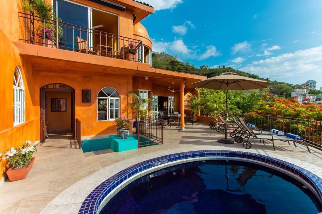 Orange Sunsets, Lush Landscape, Intown, Privacy * Puerto Vallarta
