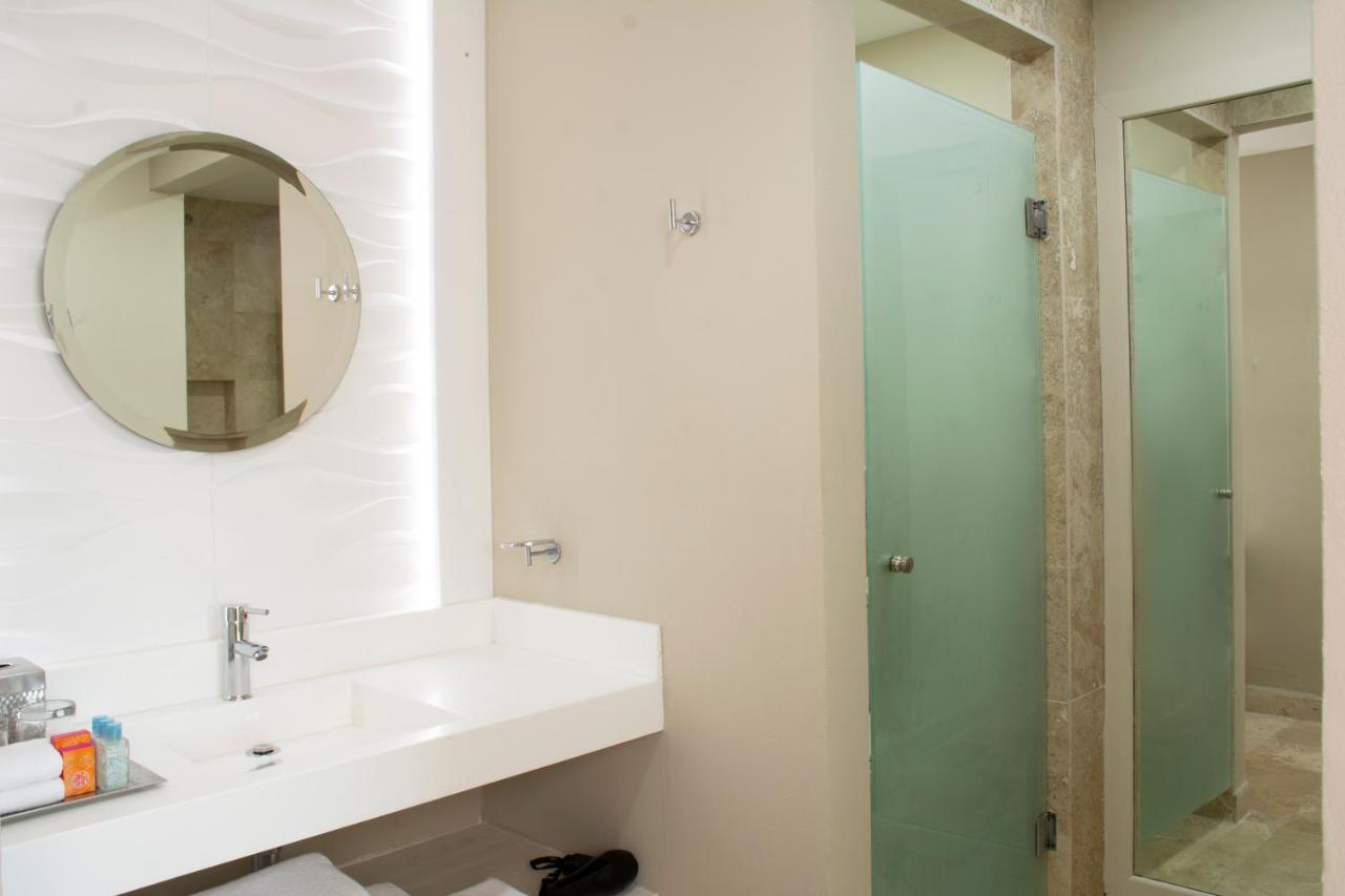 Krystal Grand (adults Only) Hotel Puerto Vallarta