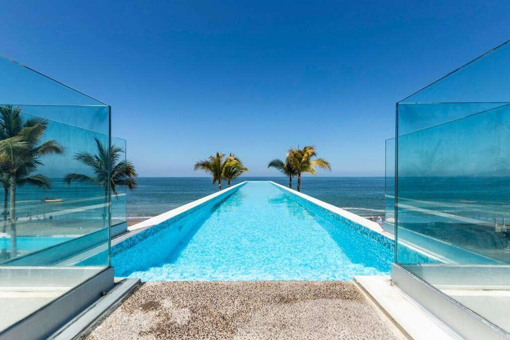 Harbor 7010 By Moikkarentals Beachfront 600mb Wifi Apartment Puerto Vallarta