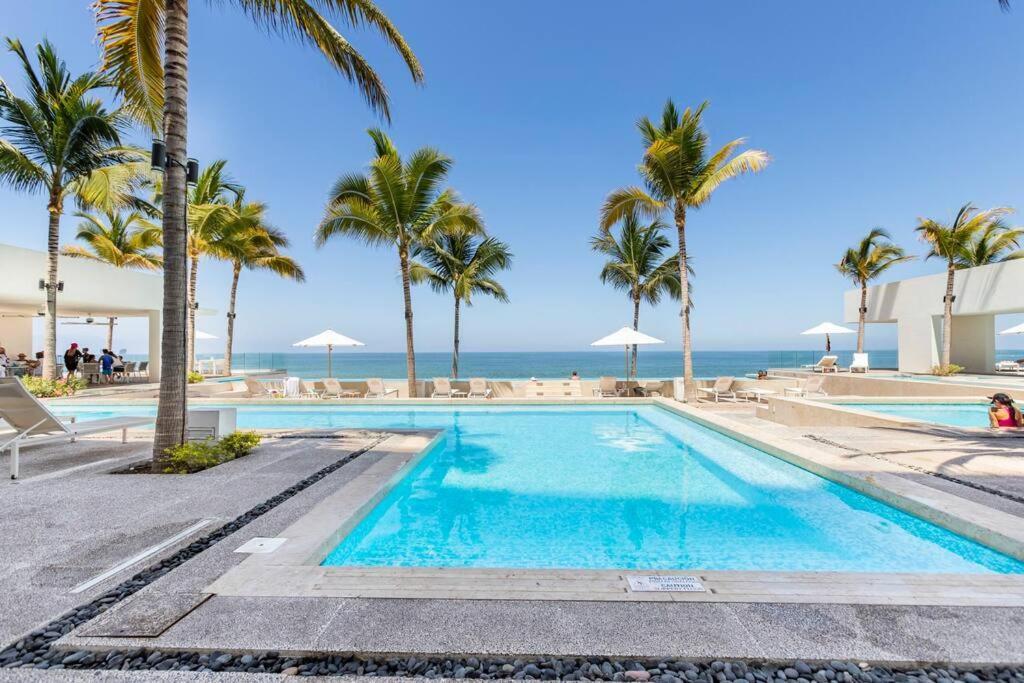 Harbor 7010 By Moikkarentals Beachfront 600mb Wifi Apartment