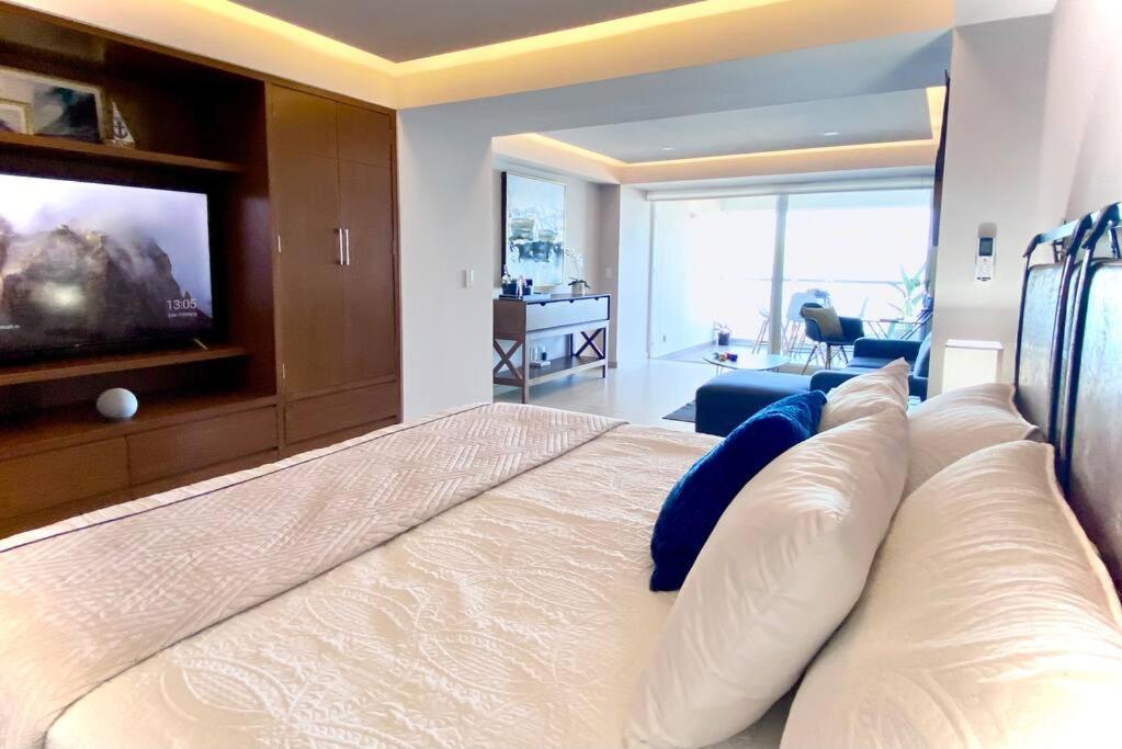 Apartment Harbor 7010 By Moikkarentals Beachfront 600mb Wifi Puerto Vallarta