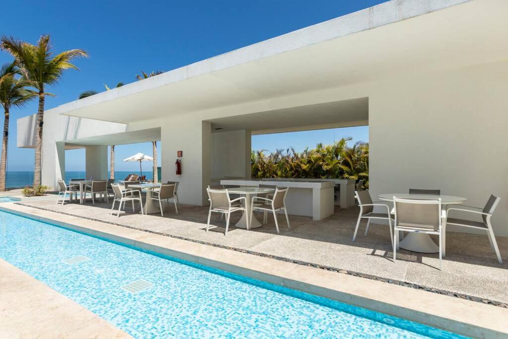 Harbor 7010 By Moikkarentals Beachfront 600mb Wifi Apartment Puerto Vallarta