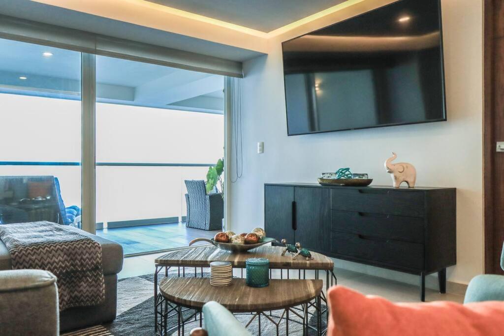 Harbor 12005 Huge Unit 2 Balconies Beachfront By Moikkarentals * Puerto Vallarta