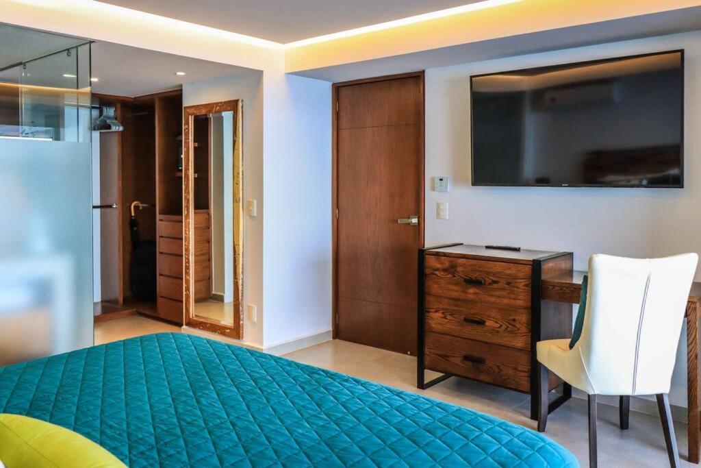 Harbor 12005 Huge Unit 2 Balconies Beachfront By Moikkarentals * Puerto Vallarta