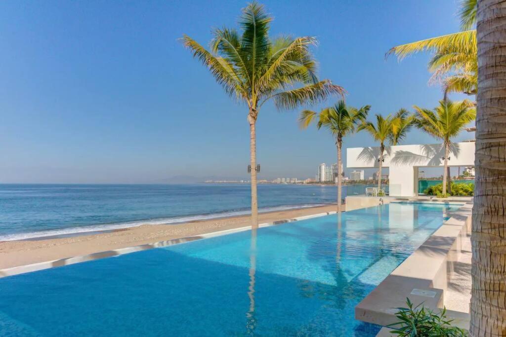 Apartment Harbor 12005 Huge Unit 2 Balconies Beachfront By Moikkarentals *
