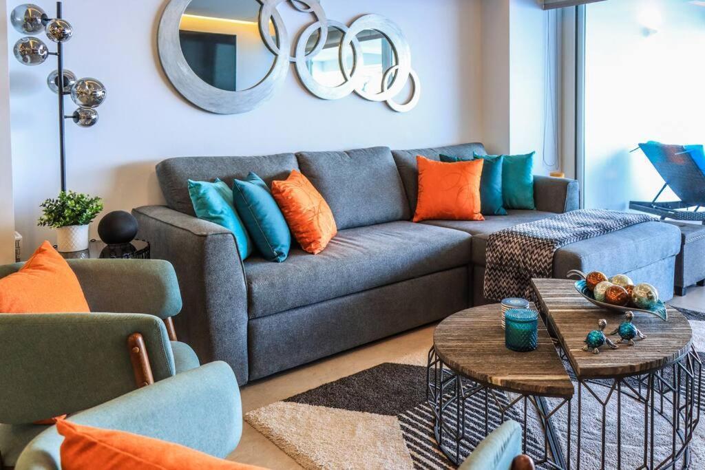 Apartment Harbor 12005 Huge Unit 2 Balconies Beachfront By Moikkarentals *
