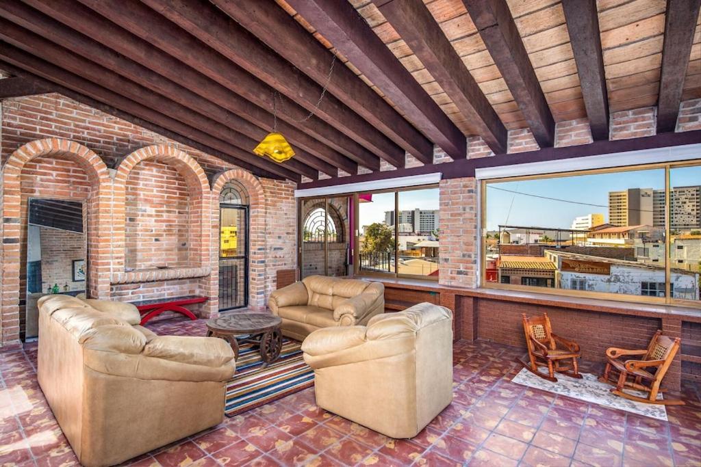Ph Hacienda Lord Twigg Apartment