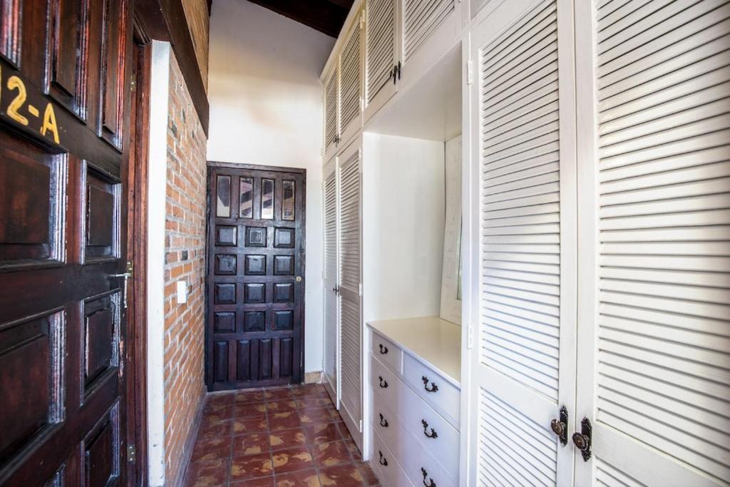Ph Hacienda Lord Twigg Apartment