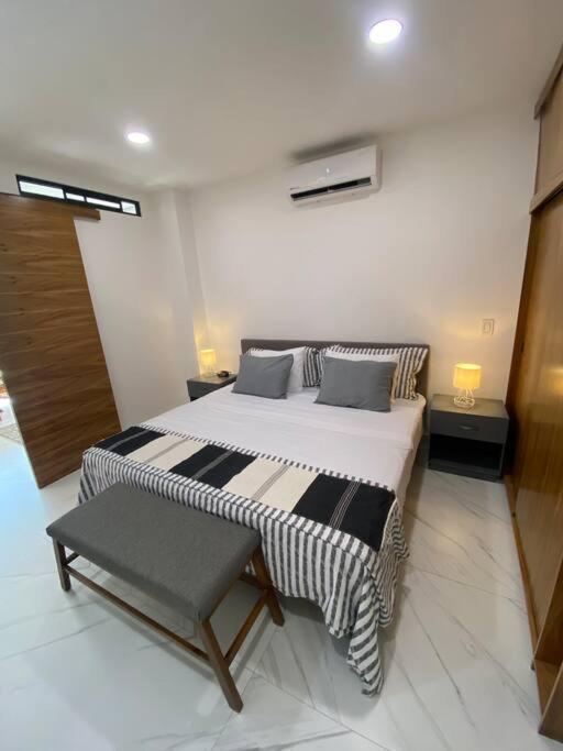 Apartment New Beautiful Rooftop & Romantic Ocean Views