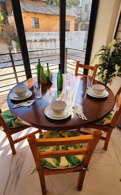 New Beautiful Rooftop & Romantic Ocean Views *