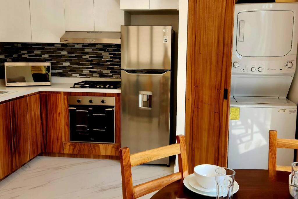 Apartment New Beautiful Rooftop & Romantic Ocean Views