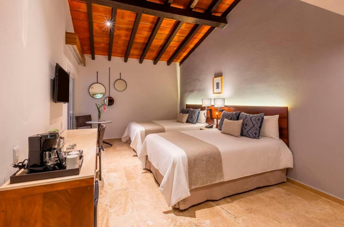 Buenaventura Grand & Great Moments