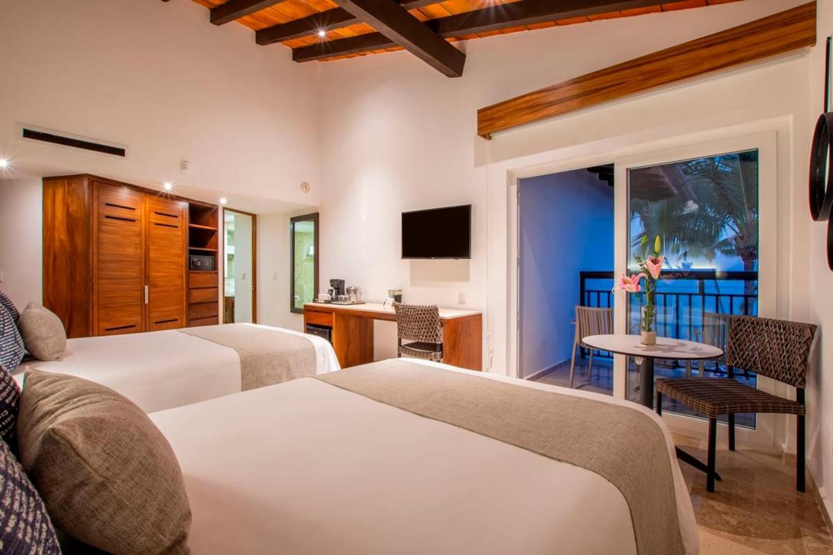 Buenaventura Grand & Great Moments Puerto Vallarta