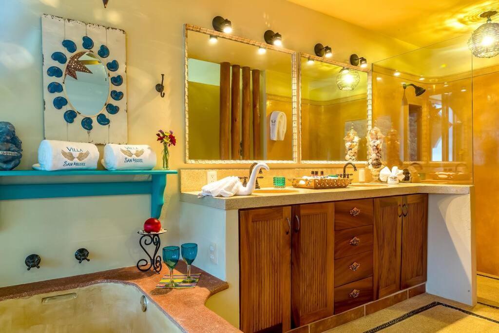 Villa Oceanfront Villa, A Unique Experience *