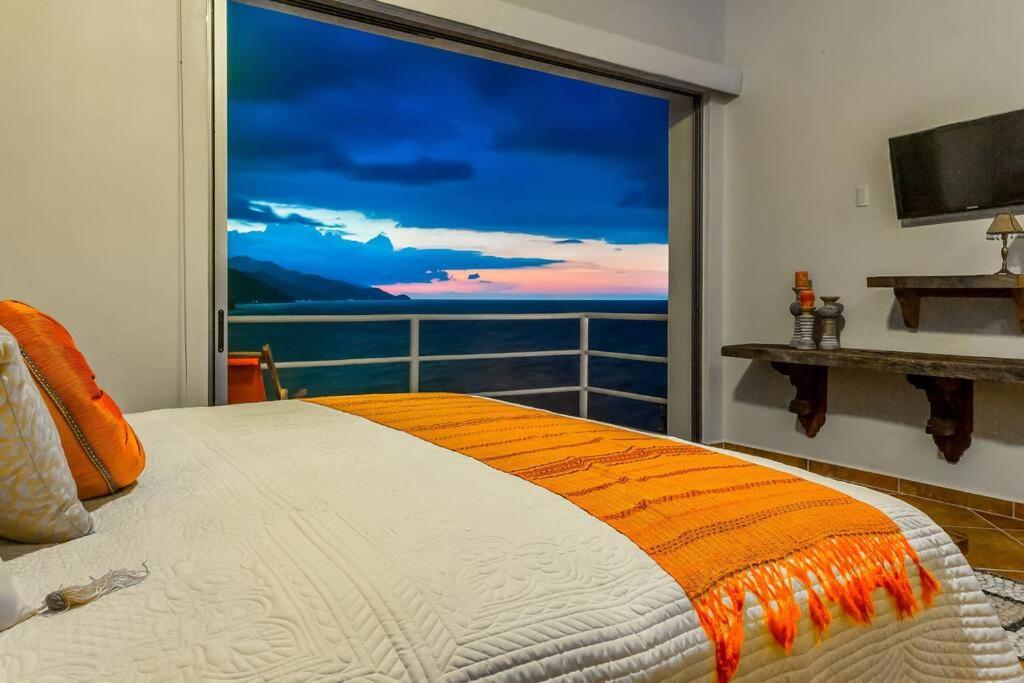 Oceanfront Villa, A Unique Experience Villa Puerto Vallarta
