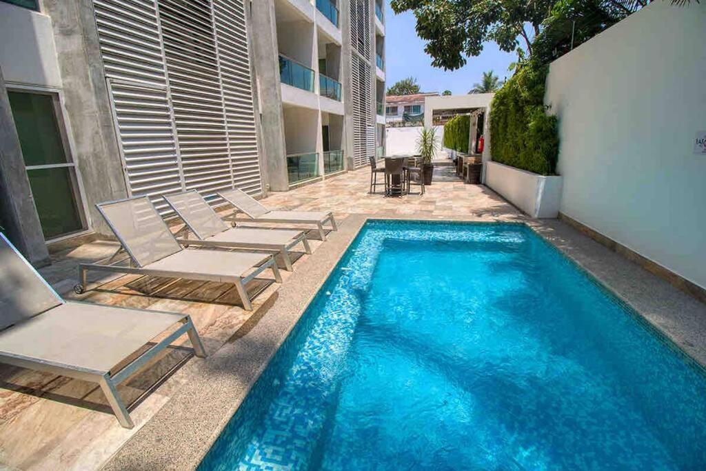 2 Bd Loft In Versalles, Walk To The Beach! Apartment *